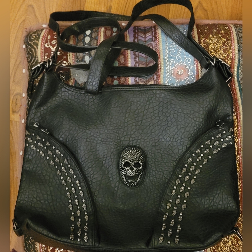 NWOT Black Pleather Skull Bag